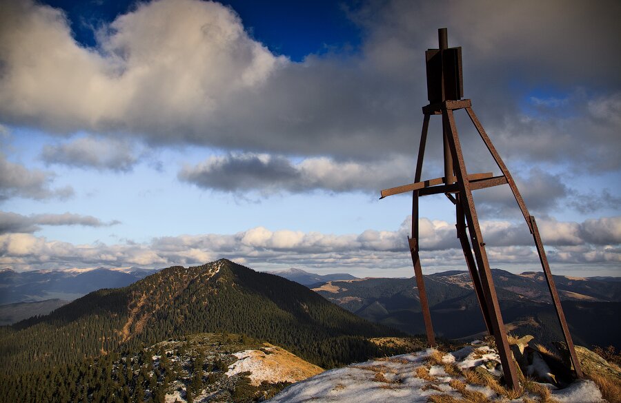 Гора Поп-Иван Мармаросский